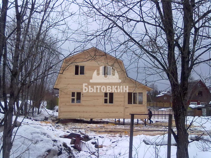 Преимущества строительства дома из бруса зимой